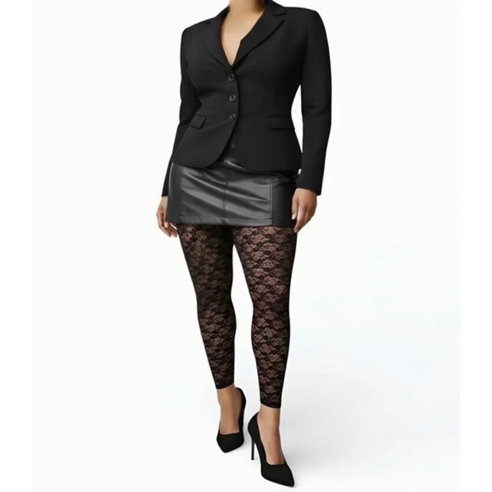 TORRID Lace Leggings w/Attached Black Shorts NWT‎ Size 2X